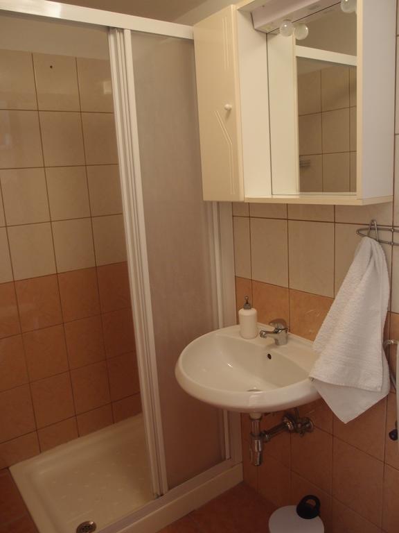 Apartments Zora Senj  Cameră foto